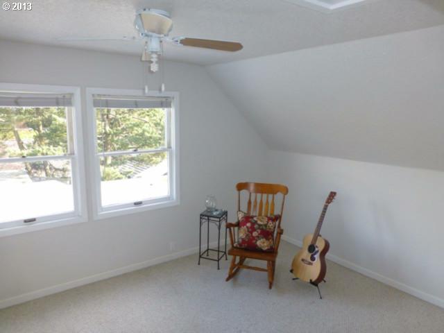 5150 Southwest Scholls Ferry Road Portland, OR 97225 - Photo 9 of 15