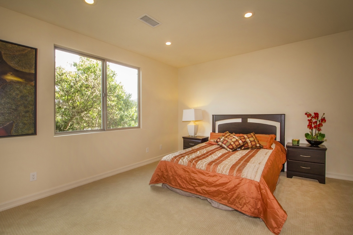 2075 Torrey Pines Road La Jolla, CA 92037 - Photo 16 of 20 Gallery Image 16