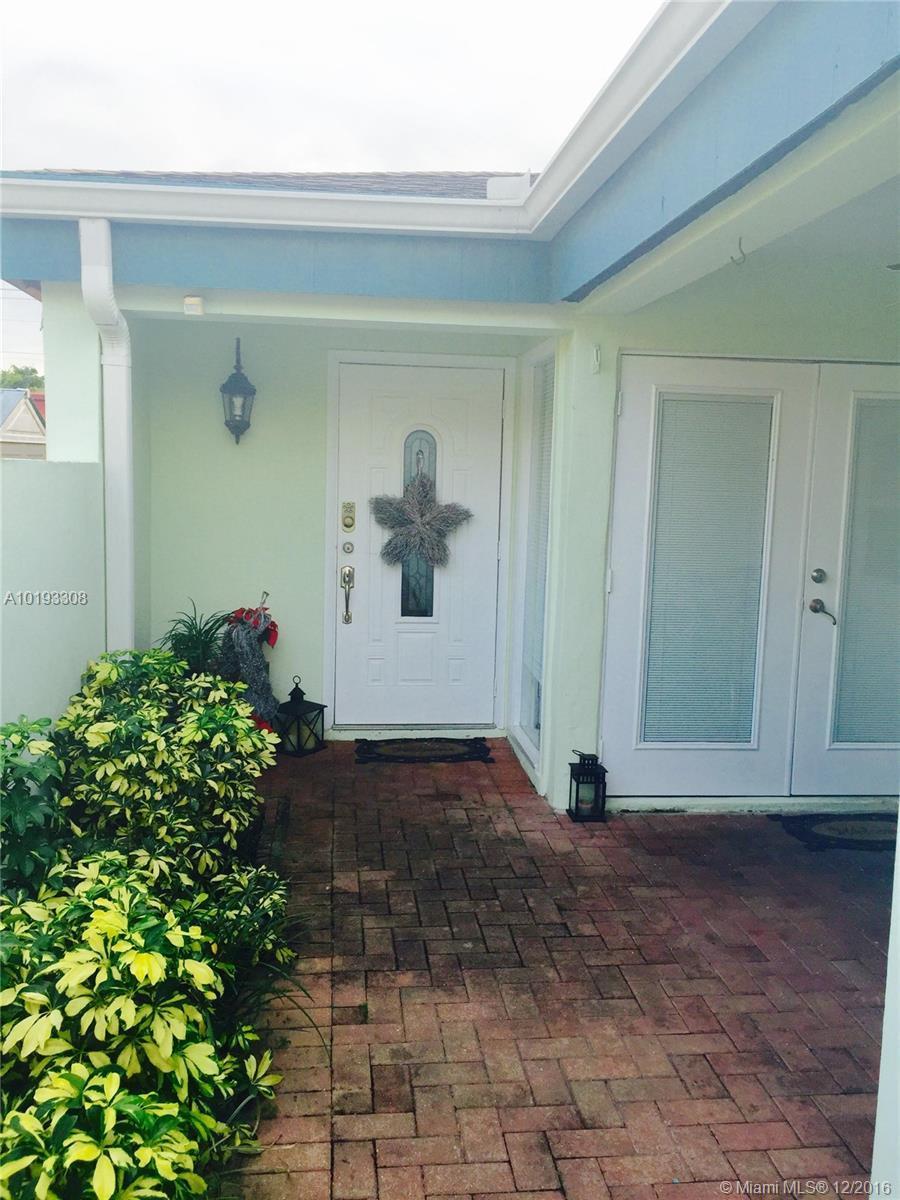 11600 Southwest 83rd Terrace Miami, FL 33173 - Photo 2 of 18
