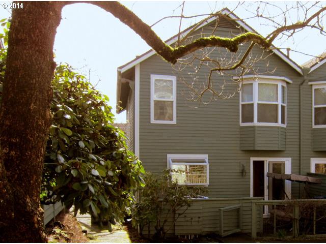1315 Southeast Oak Street Portland, OR 97214 - Photo 6 of 16