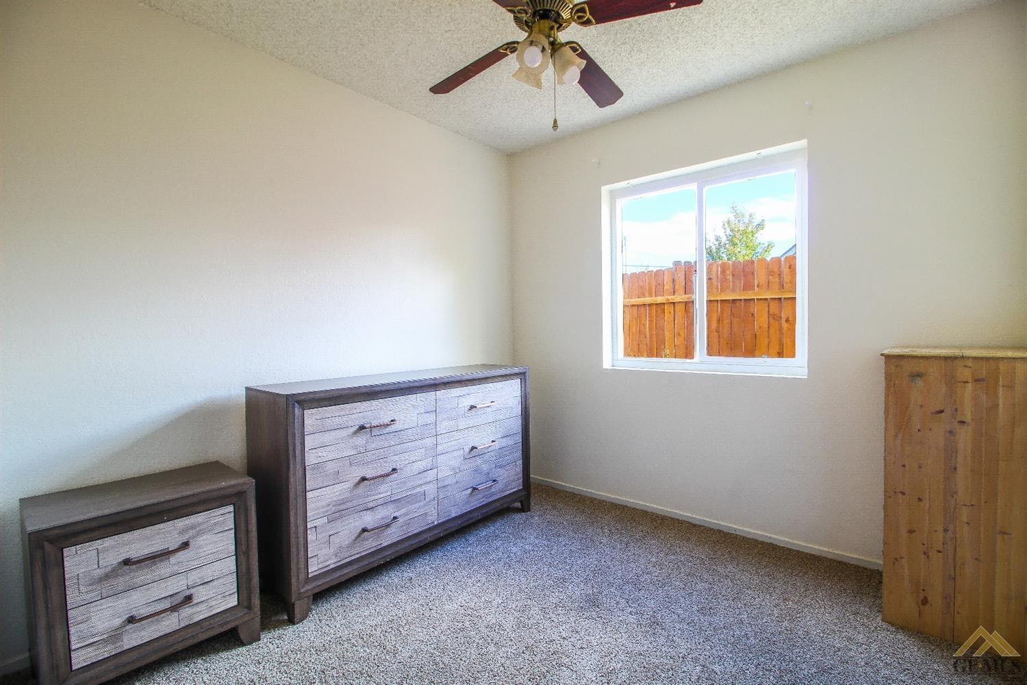 205 Chestnut Court Tehachapi, CA 93561 - Photo 16 of 28 Gallery Image 16