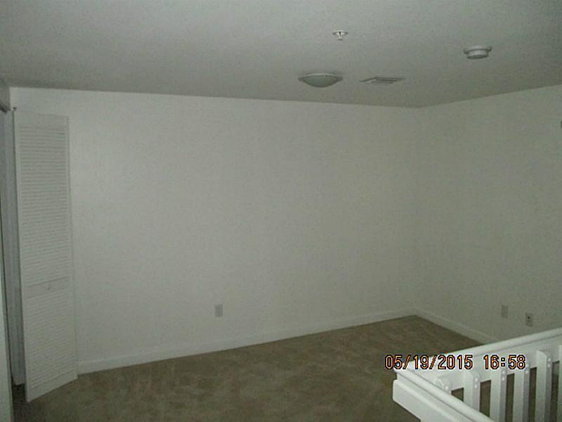 8395 Southwest 73rd Avenue, Unit 107 Miami, FL 33143 - Photo 4 of 10