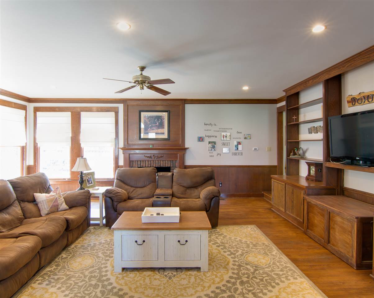 2210 North Collierville Arlington Road Eads, TN 38028 - Photo 6 of 25 Built-in shelving.