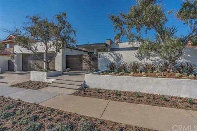 $3,900,000 | 925 Sandcastle Drive, Corona del Mar, CA 92625