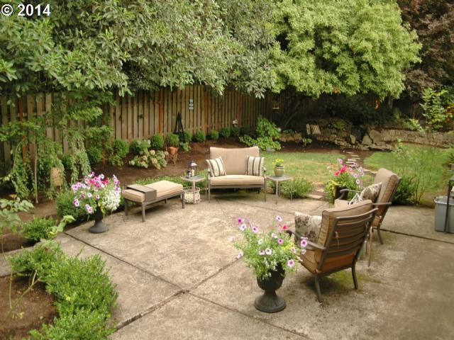 3345 Southwest 70th Avenue Portland, OR 97225 - Photo 11 of 16 Gallery Image 11
