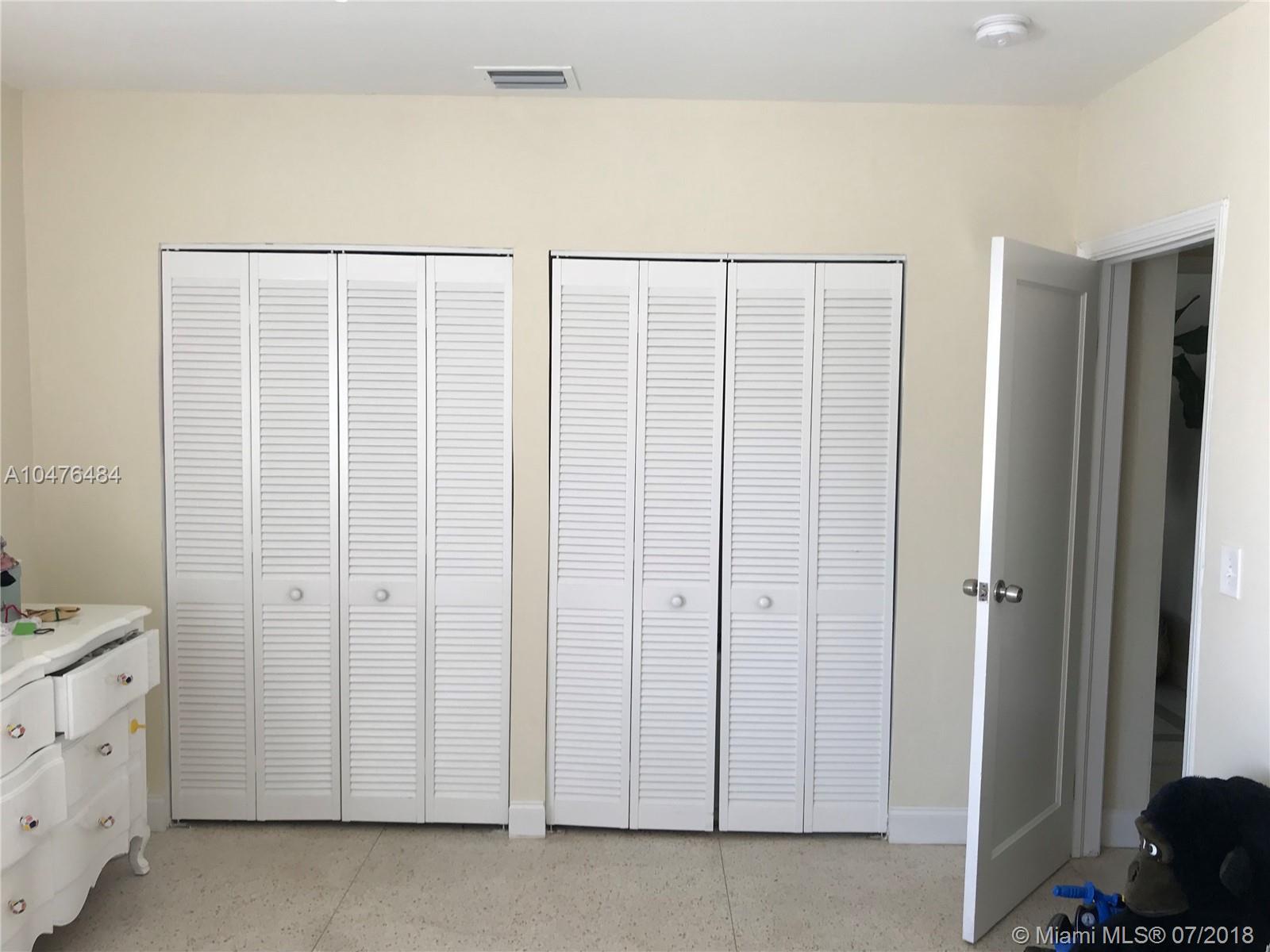 8900 Abbott Avenue Surfside, FL 33154 - Photo 12 of 41