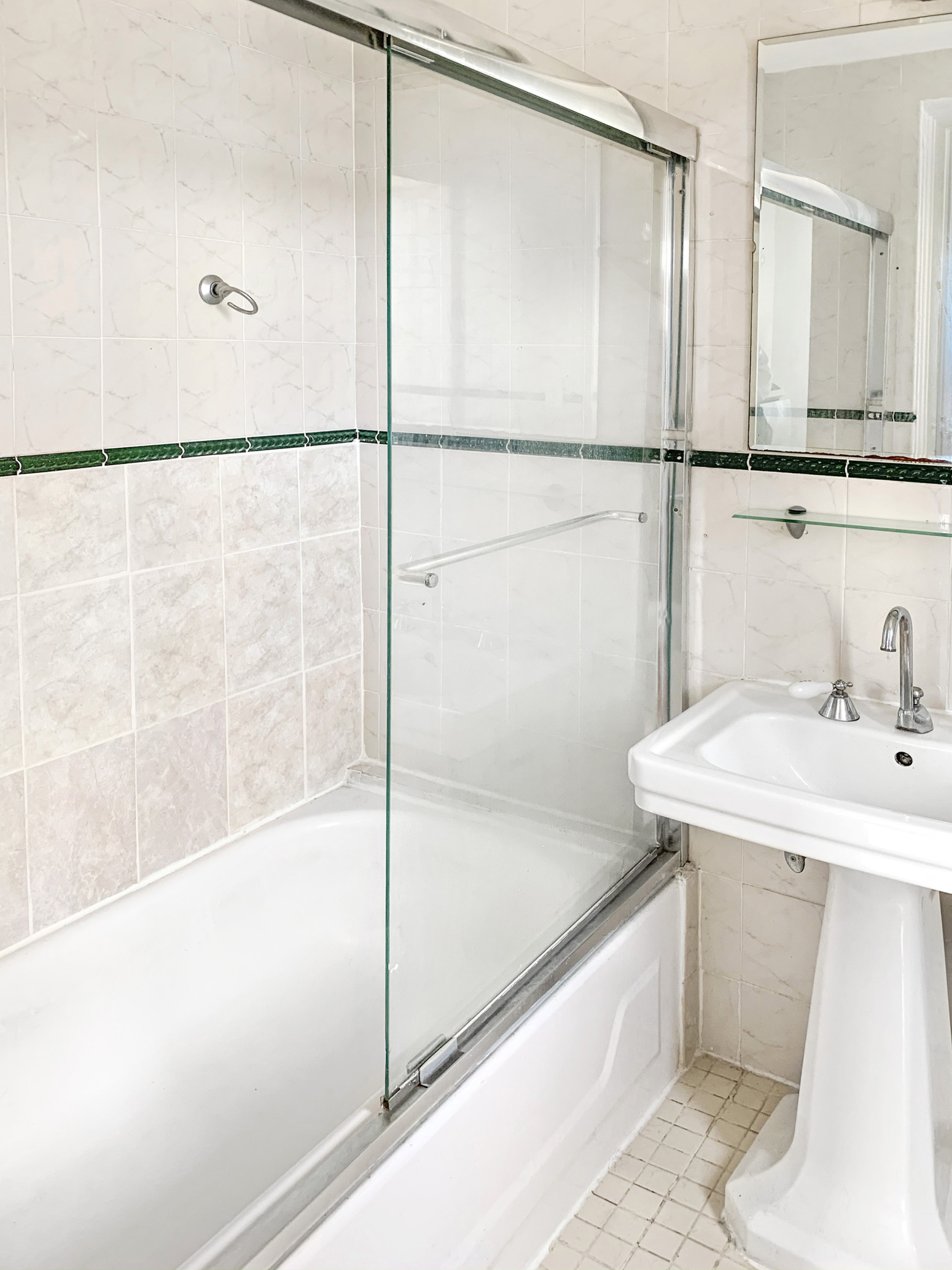 5 Tudor City Place, Unit 2132 Manhattan, NY 10017 - Photo 5 of 6