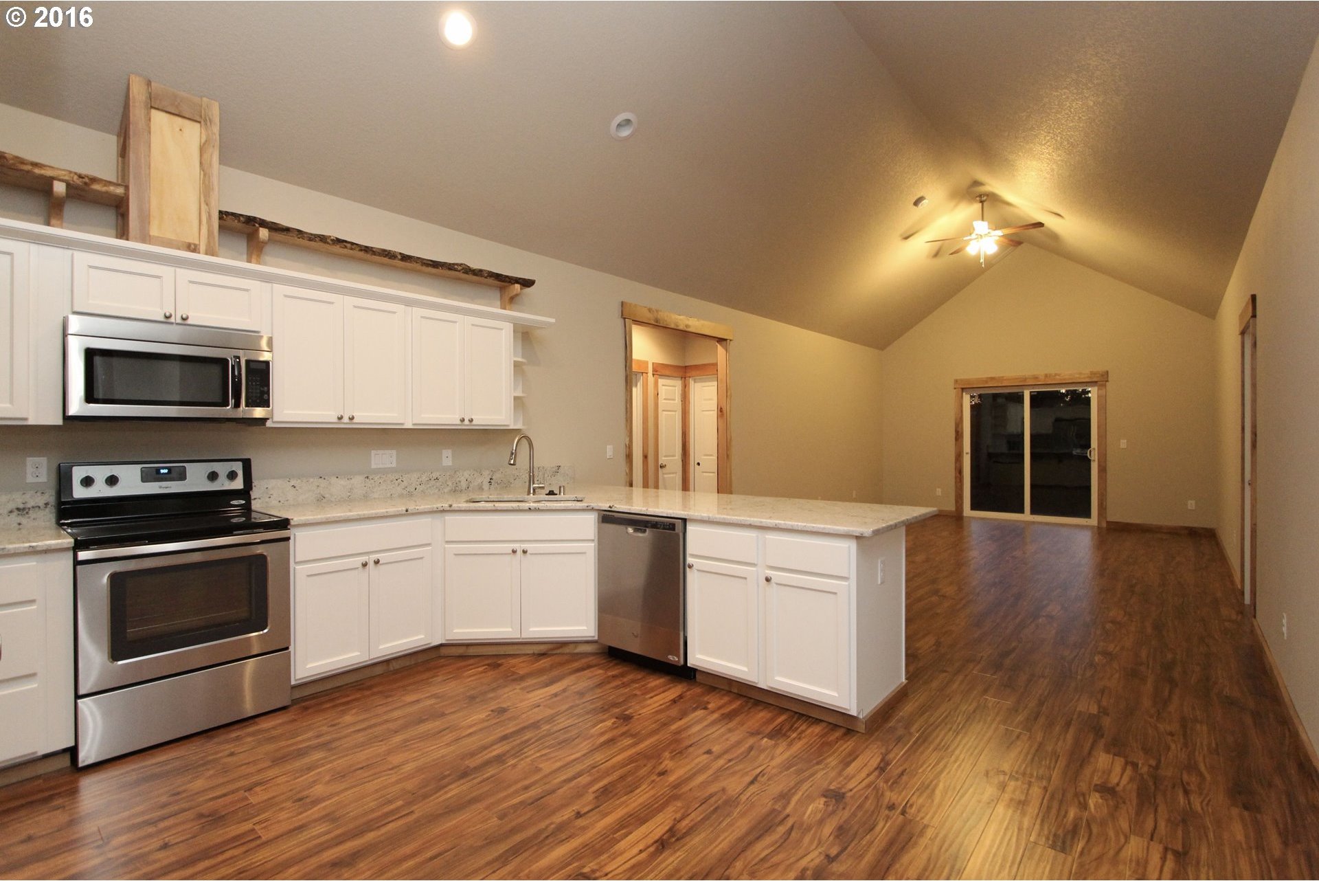 300 Todd Road Kalama, WA 98625 - Photo 12 of 22 Gallery Image 12