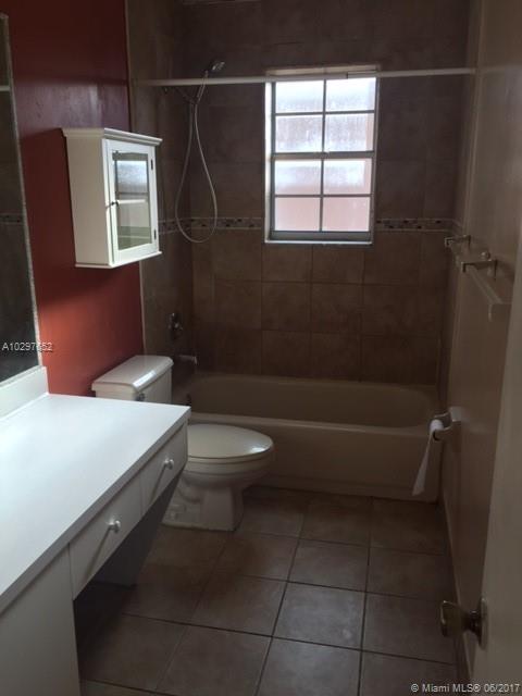 13912 Southwest 161 Terrace Miami, FL 33177 - Photo 17 of 33