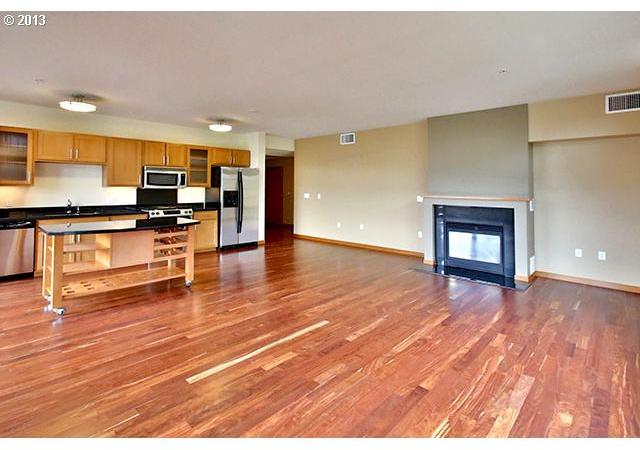 2335 Northwest Raleigh Street, Unit A301 Portland, OR 97210 - Photo 10 of 16 Gallery Image 10