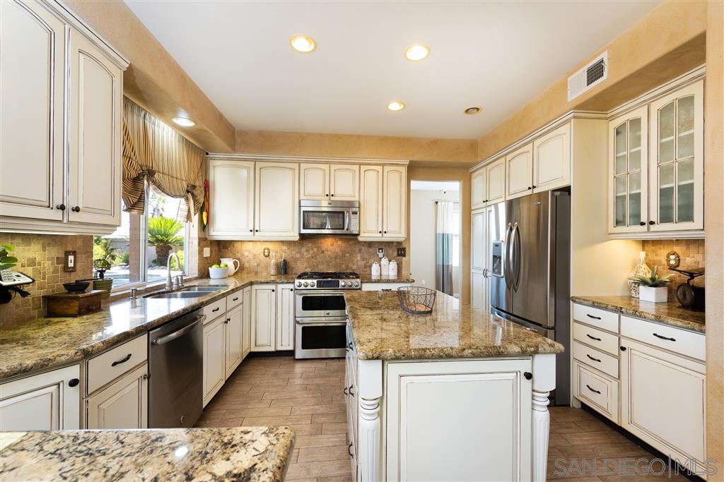 11590 Village Ridge Road San Diego, CA 92131 - Photo 11 of 25