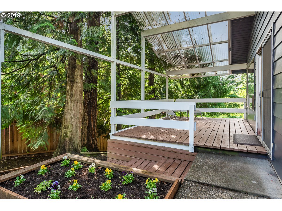8370 Southwest Brookridge Street Portland, OR 97225 - Photo 17 of 25 Gallery Image 17