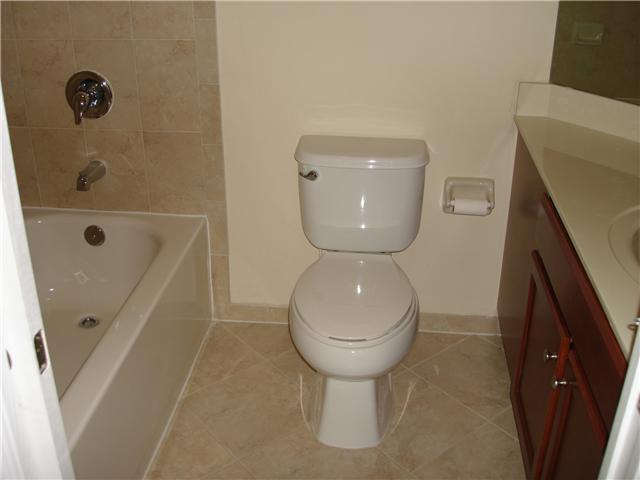 2248 Southwest 147 Path Miami, FL 33185 - Photo 6 of 14 Gallery Image 6