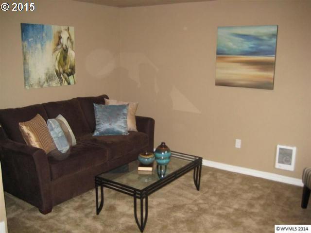 3980 Dakota Road Southeast Salem, OR 97302 - Photo 6 of 10 Gallery Image 6