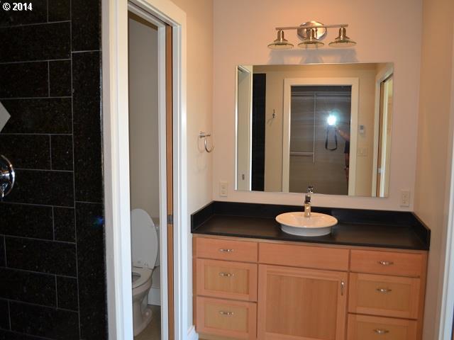 418 Bluff Road Hood River, OR 97031 - Photo 6 of 16 Gallery Image 6