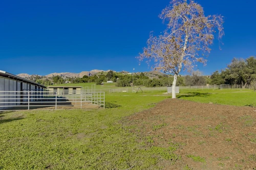 15734 Dell View Road El Cajon, CA 92021 - Photo 23 of 25 Gallery Image 23