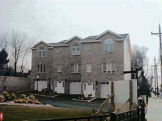 5 Hops Commons Court Secaucus, NJ 07094 - Photo 1 of 1 Gallery Image 1