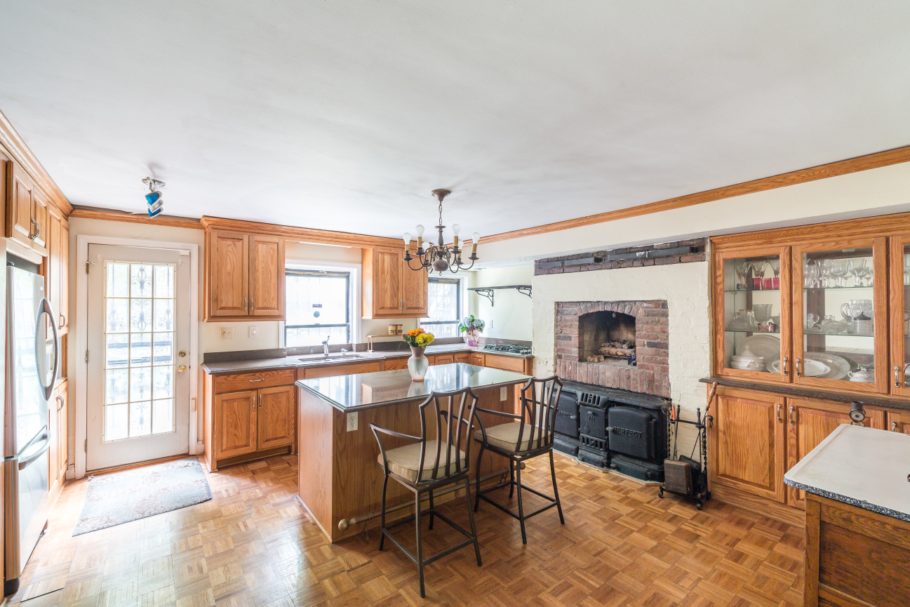 187 Washington Park Brooklyn, NY 11205 - Photo 3 of 11