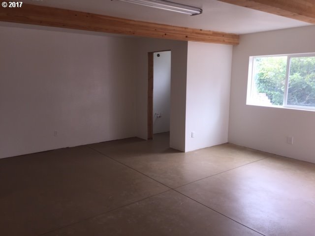 602 Evergreen Loop Reedsport, OR 97467 - Photo 25 of 28 Gallery Image 25