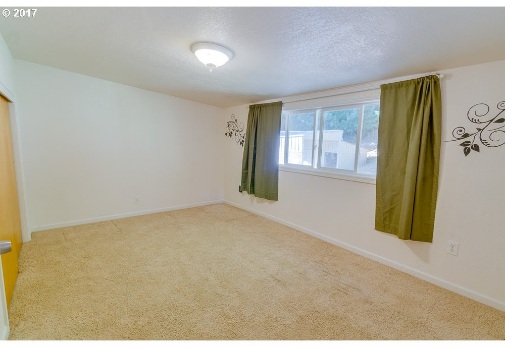 157 Lone Oak Road Longview, WA 98632 - Photo 22 of 31 Gallery Image 22