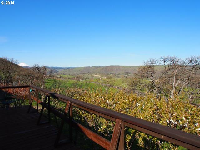 5750 Cherry Heights Road The Dalles, OR 97058 - Photo 2 of 16 Gallery Image 2