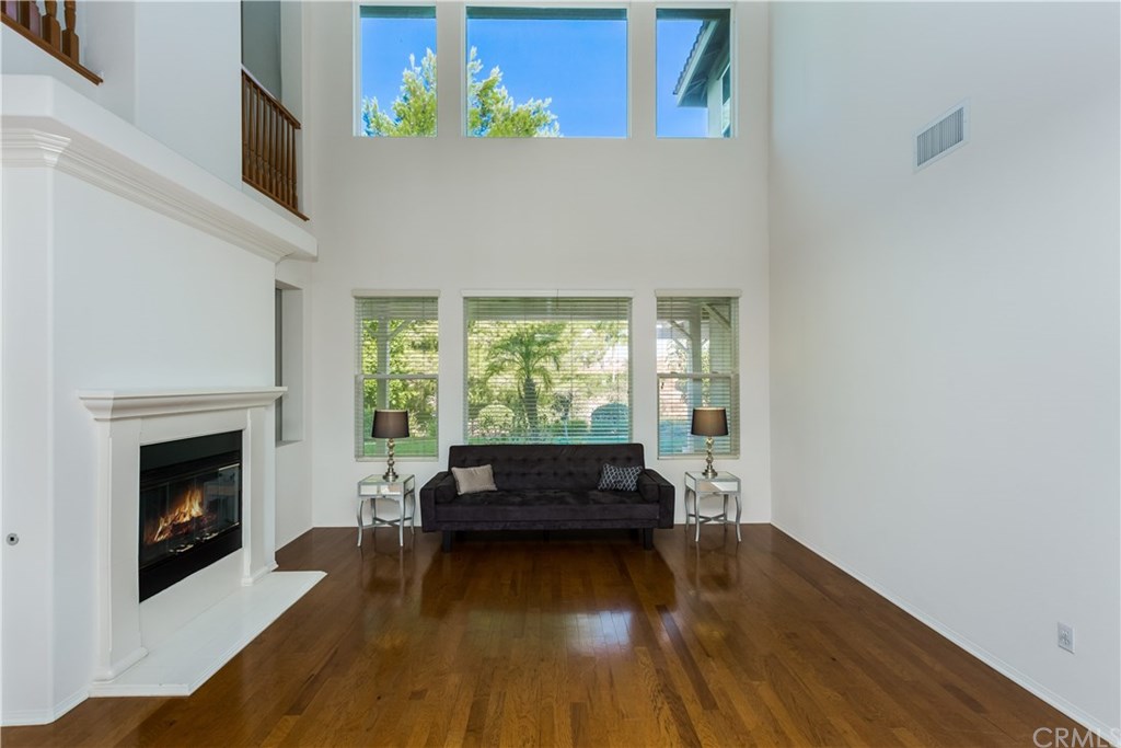 7350 Via Vista Drive Riverside, CA 92506 - Photo 12 of 43