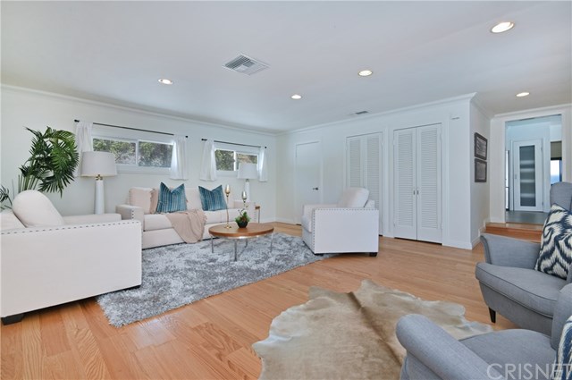 4406 Coronet Drive Encino, CA 91316 - Photo 9 of 44