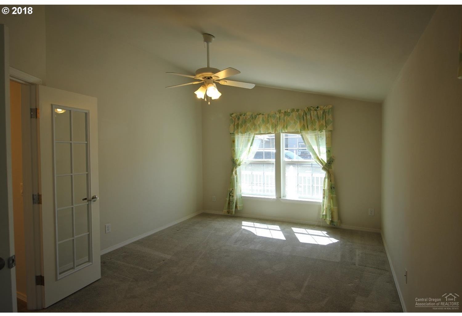 108 North Wheeler Loop Sisters, OR 97759 - Photo 6 of 18 Gallery Image 6