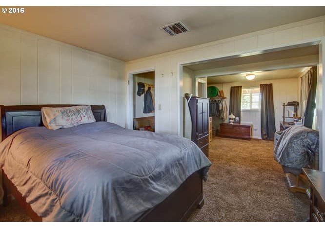 10408 Crosby Road Northeast Woodburn, OR 97071 - Photo 29 of 32 Gallery Image 29