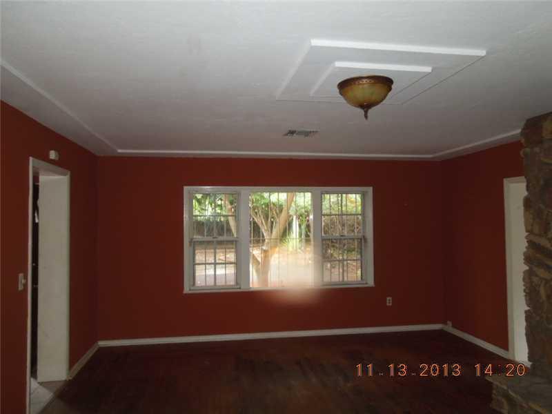 9156 Northwest 3rd Avenue Miami, FL 33150 - Photo 4 of 14