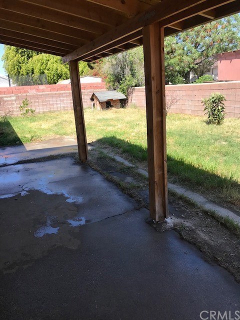 152 East Rosewood Street Rialto, CA 92376 - Photo 12 of 12