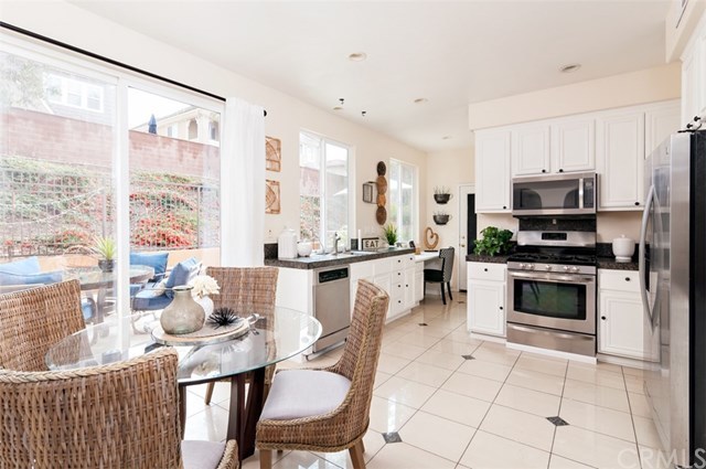 22 Tisbury Way Ladera Ranch, CA 92694 - Photo 10 of 32