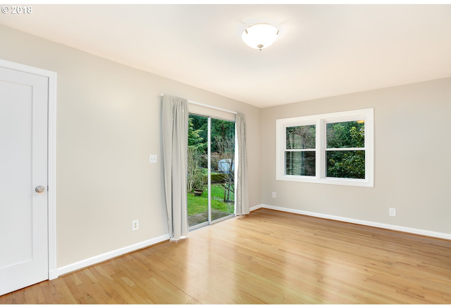 2246 Southwest Mitchell Street Portland, OR 97239 - Photo 16 of 32 Gallery Image 16