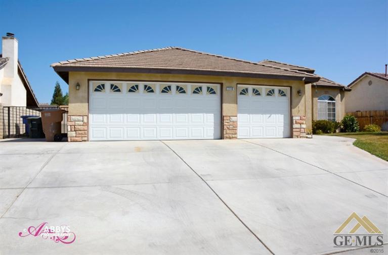 3146 Berkshire Road Bakersfield, CA 93313 - Photo 2 of 15