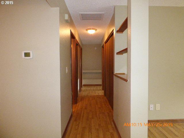 6585 Southwest 203rd Avenue Aloha, OR 97078 - Photo 9 of 16