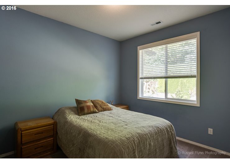 2397 Southwest Border Way Gresham, OR 97080 - Photo 15 of 32 Gallery Image 15