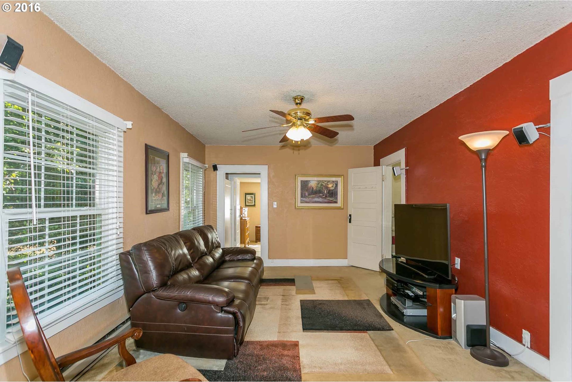 634 Southwest Alice Street Portland, OR 97219 - Photo 16 of 27 Gallery Image 16