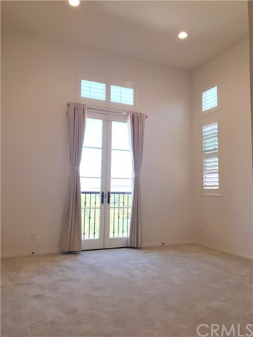 162 Parkwood Irvine, CA 92620 - Photo 4 of 6