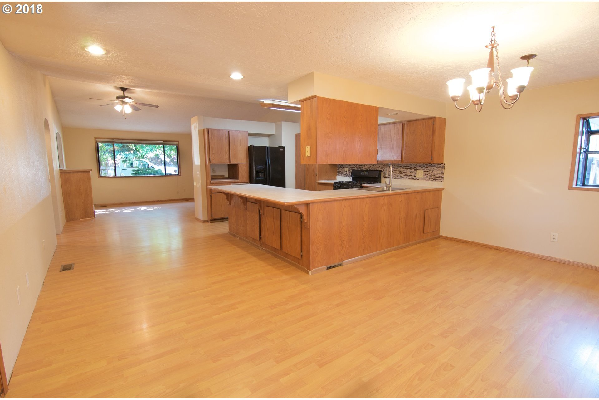 345 4th Street Fairview, OR 97024 - Photo 6 of 23 Gallery Image 6