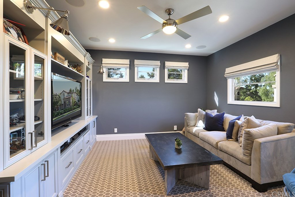 62 Valley Terrace Irvine, CA 92603 - Photo 20 of 29