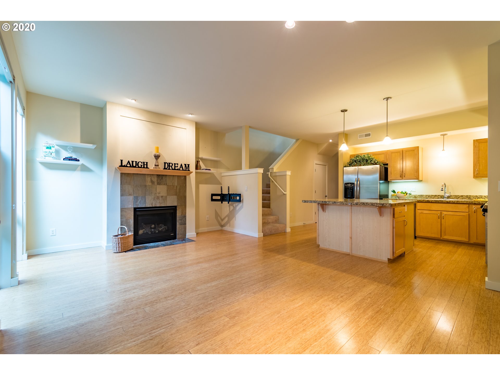 367 Rustic Place, Unit 45 Eugene, OR 97401 - Photo 12 of 32 Gallery Image 12