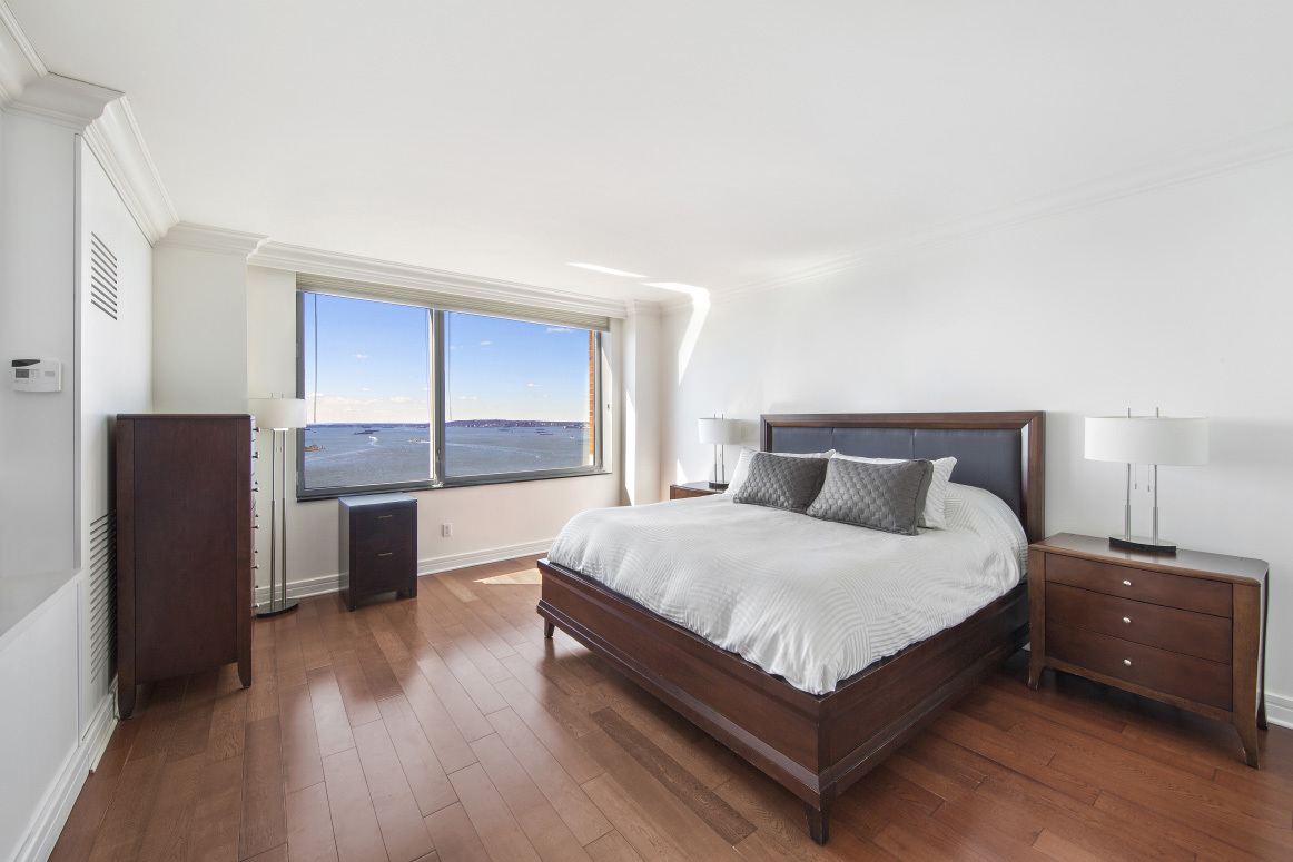 10 West Street, Unit 34E Manhattan, NY 10004 - Photo 7 of 12