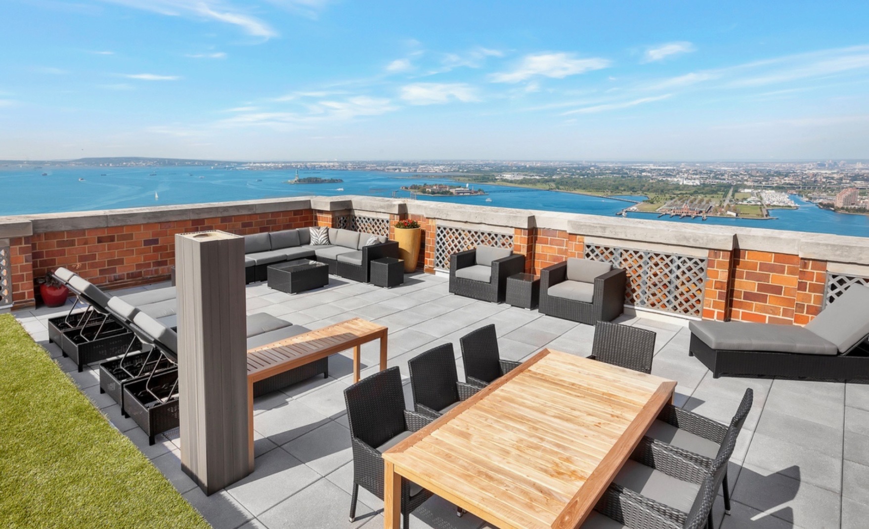 20 West Street, Unit 29E Manhattan, NY 10004 - Photo 5 of 10