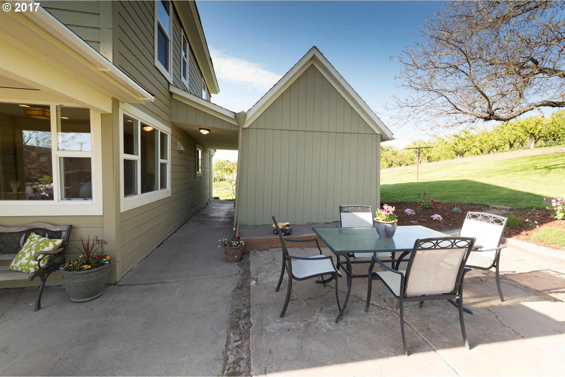 2335 Mason Road Hood River, OR 97031 - Photo 7 of 31 Gallery Image 7