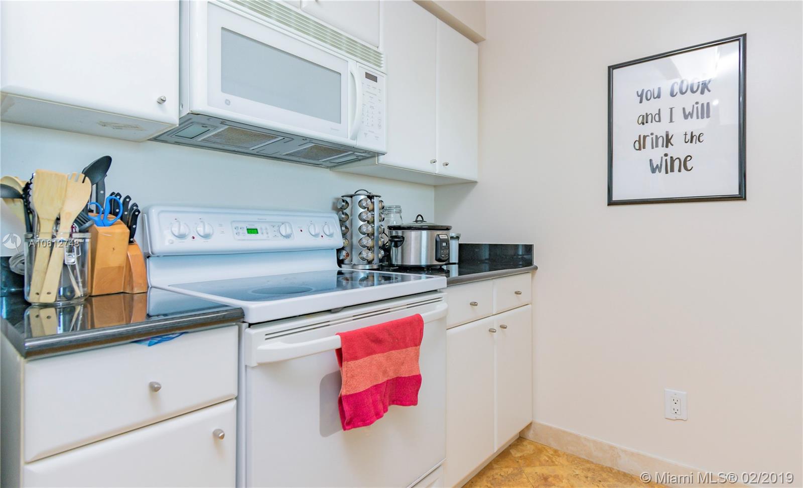 2475 Brickell Avenue, Unit 2003 Miami, FL 33129 - Photo 10 of 33
