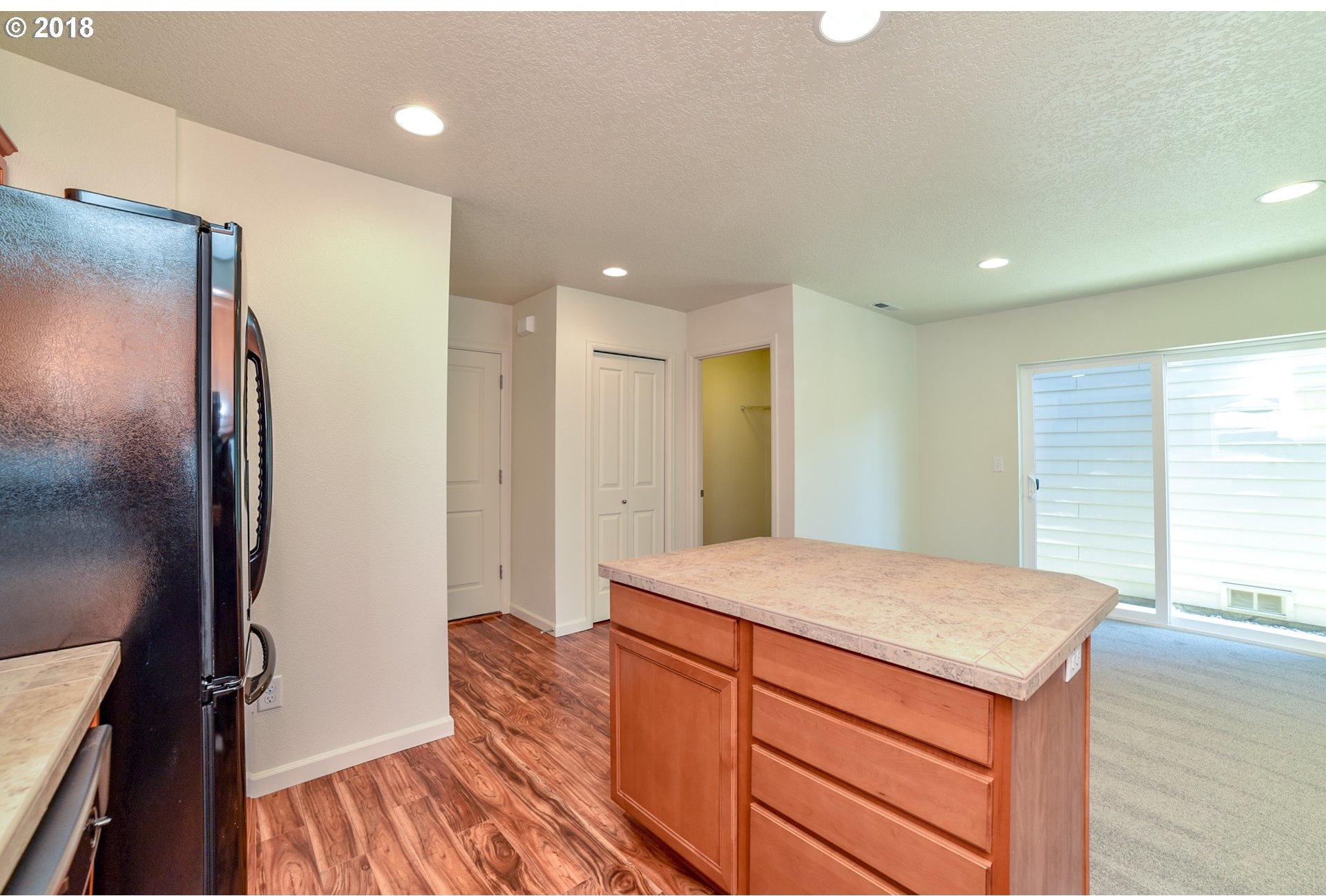 827 Southwest Windrose Terrace Beaverton, OR 97003 - Photo 3 of 32
