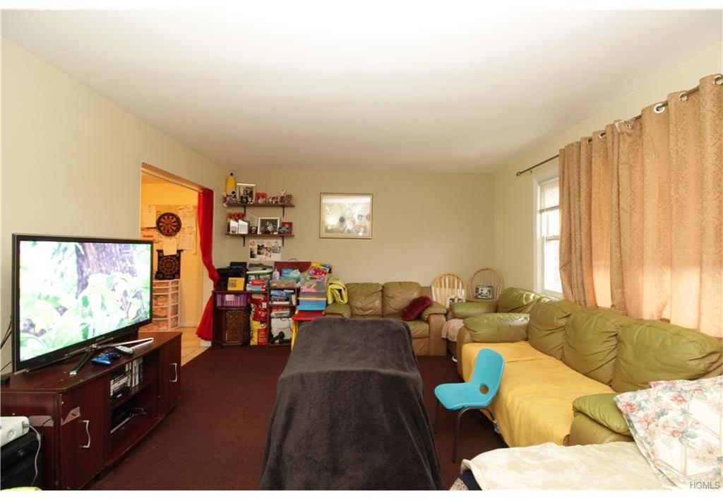57 Rigby Street Yonkers, NY 10704 - Photo 11 of 28