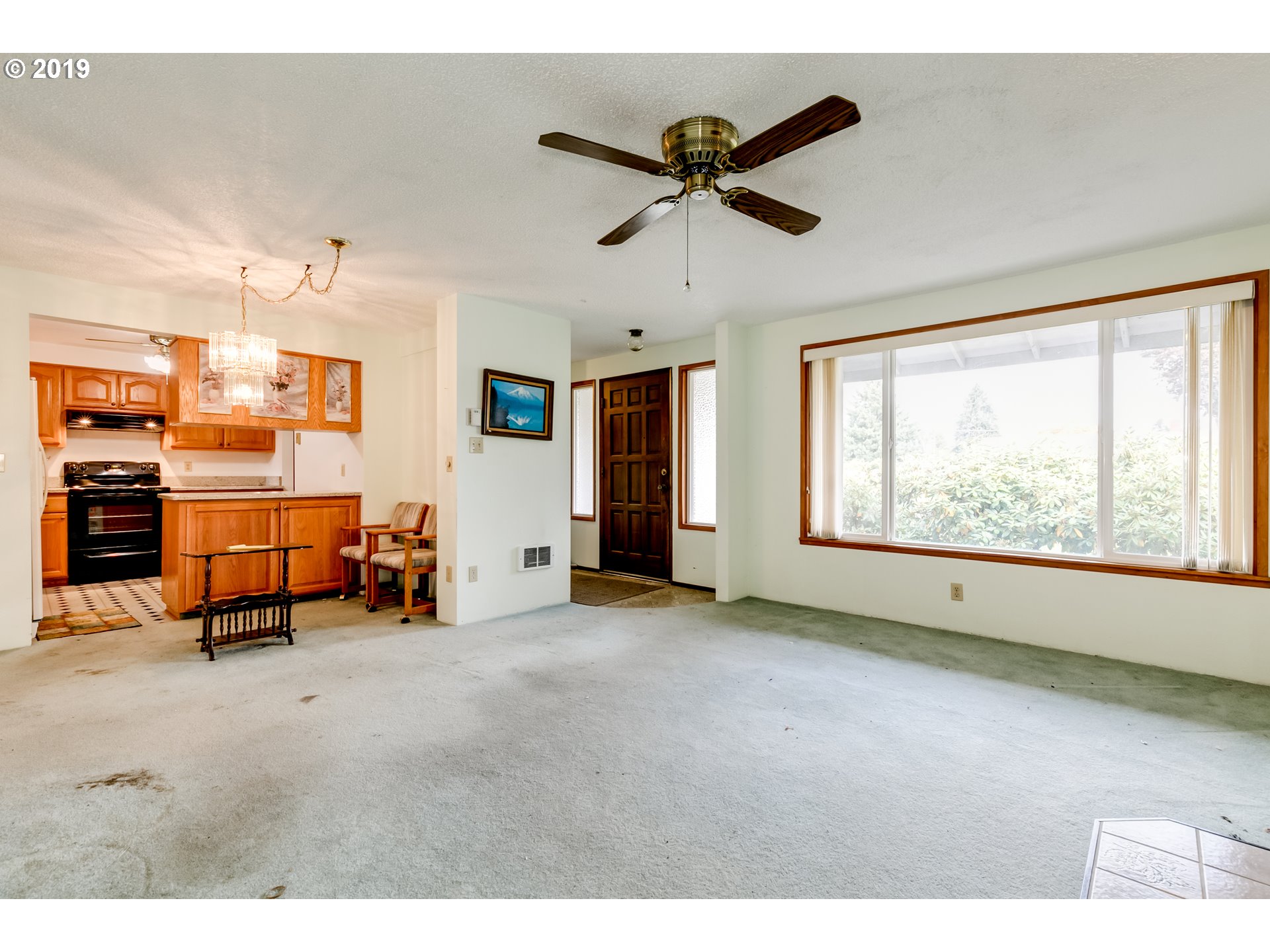 483 Springdale Avenue Springfield, OR 97477 - Photo 14 of 32