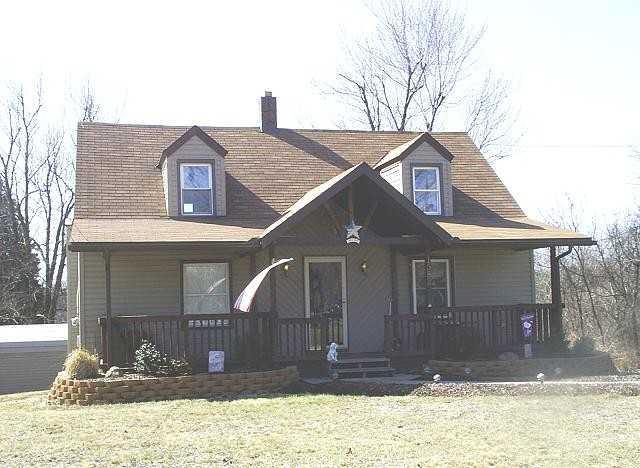 1582 Old Brodhead Road Monaca, PA 15061 - Photo 1 of 7 Gallery Image 1