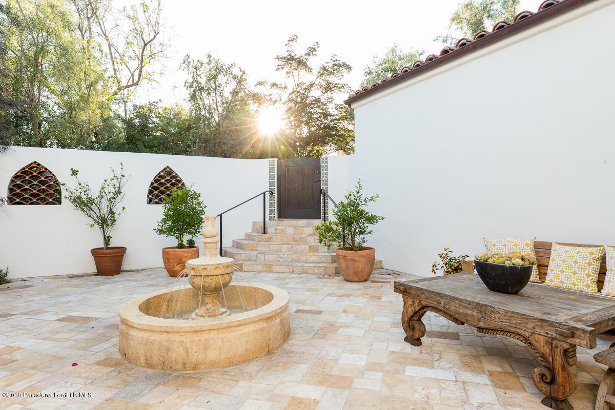 250 Hillside Road South Pasadena, CA 91030 - Photo 2 of 70